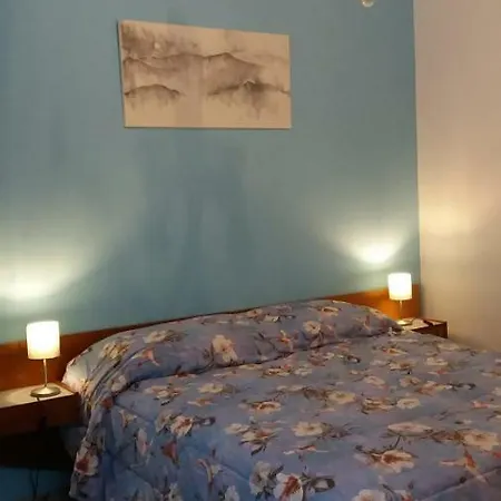 Art House 52 拉莫拉